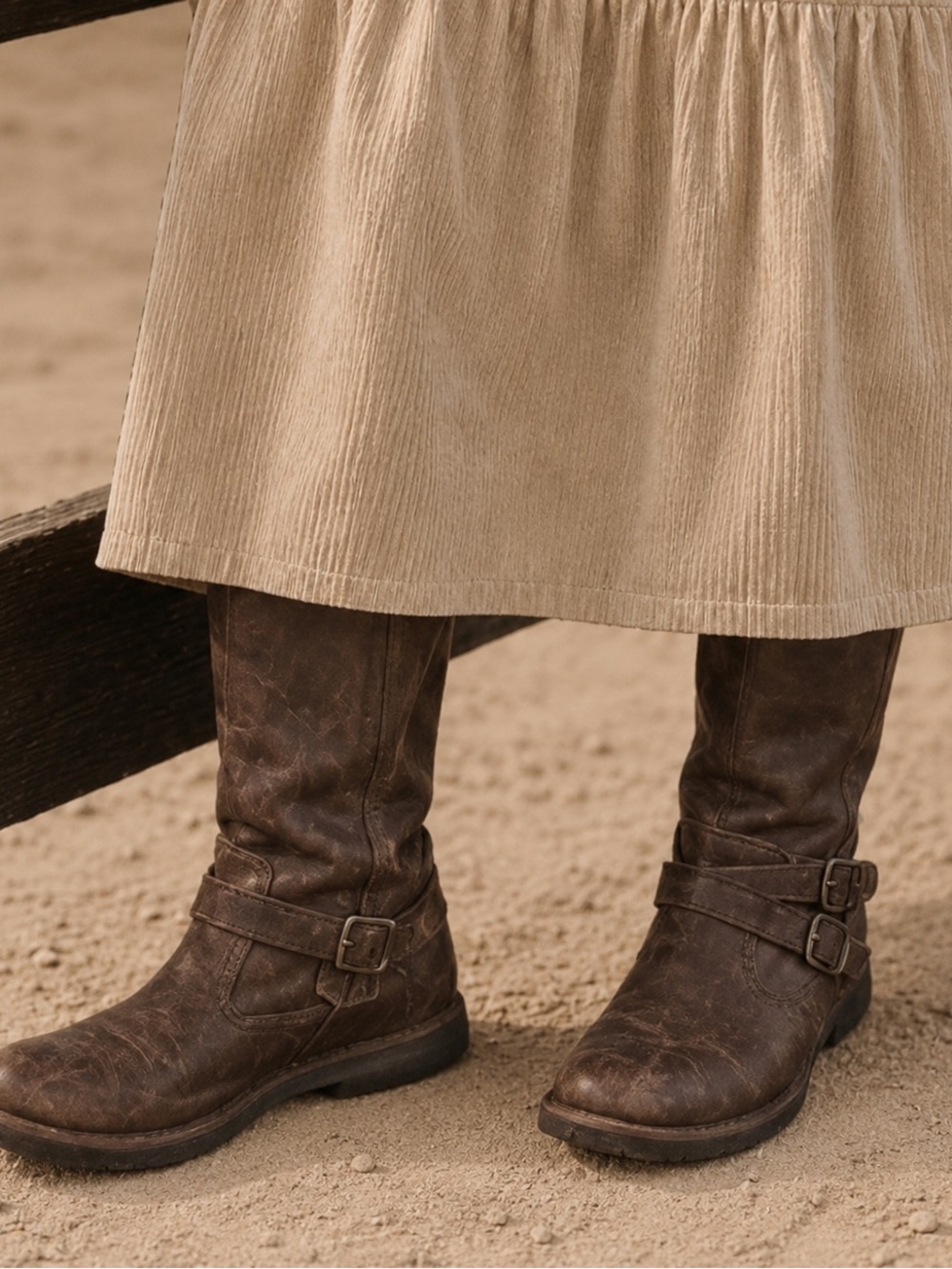 UGGS Brown Leather Cream Shearling 🐑  Lined boots